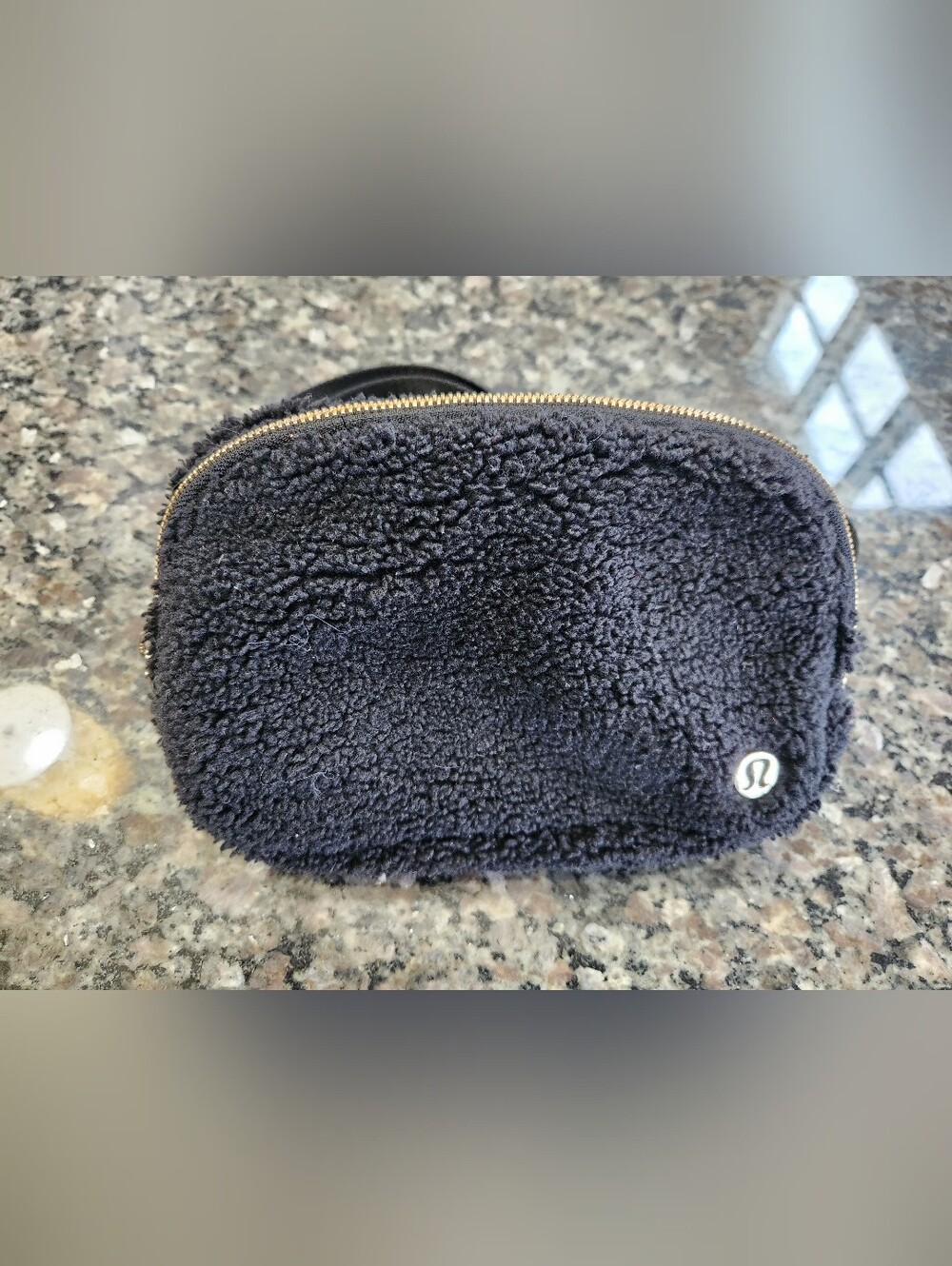 Lululemon Everywhere Belt Bag